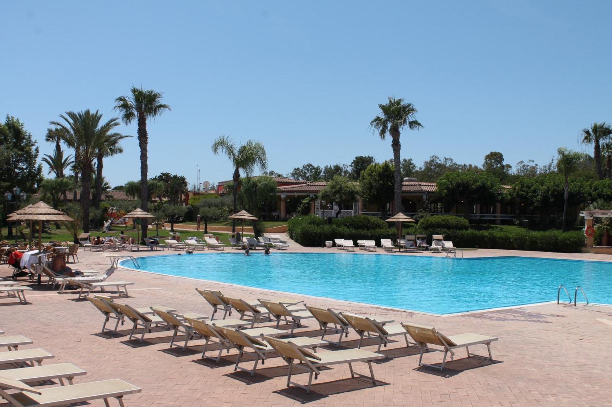 Amarestyle Igv Club Santagiusta Hotel Costa Rei Luaran gambar