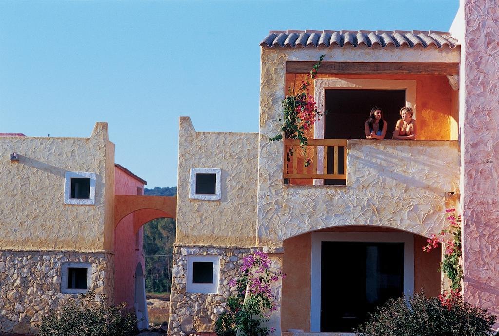 Amarestyle Igv Club Santagiusta Hotel Costa Rei Luaran gambar